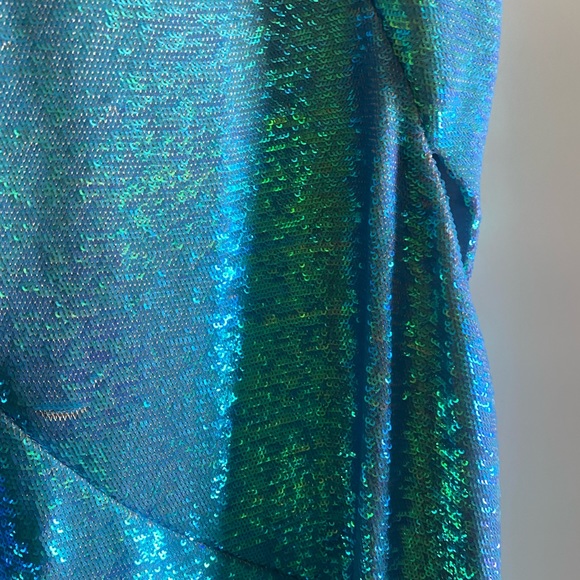 Off-White c/o Virgil Abloh
Women's Blue Sequined Cut Out Midi Dress 🍄 - Picture 7 of 13